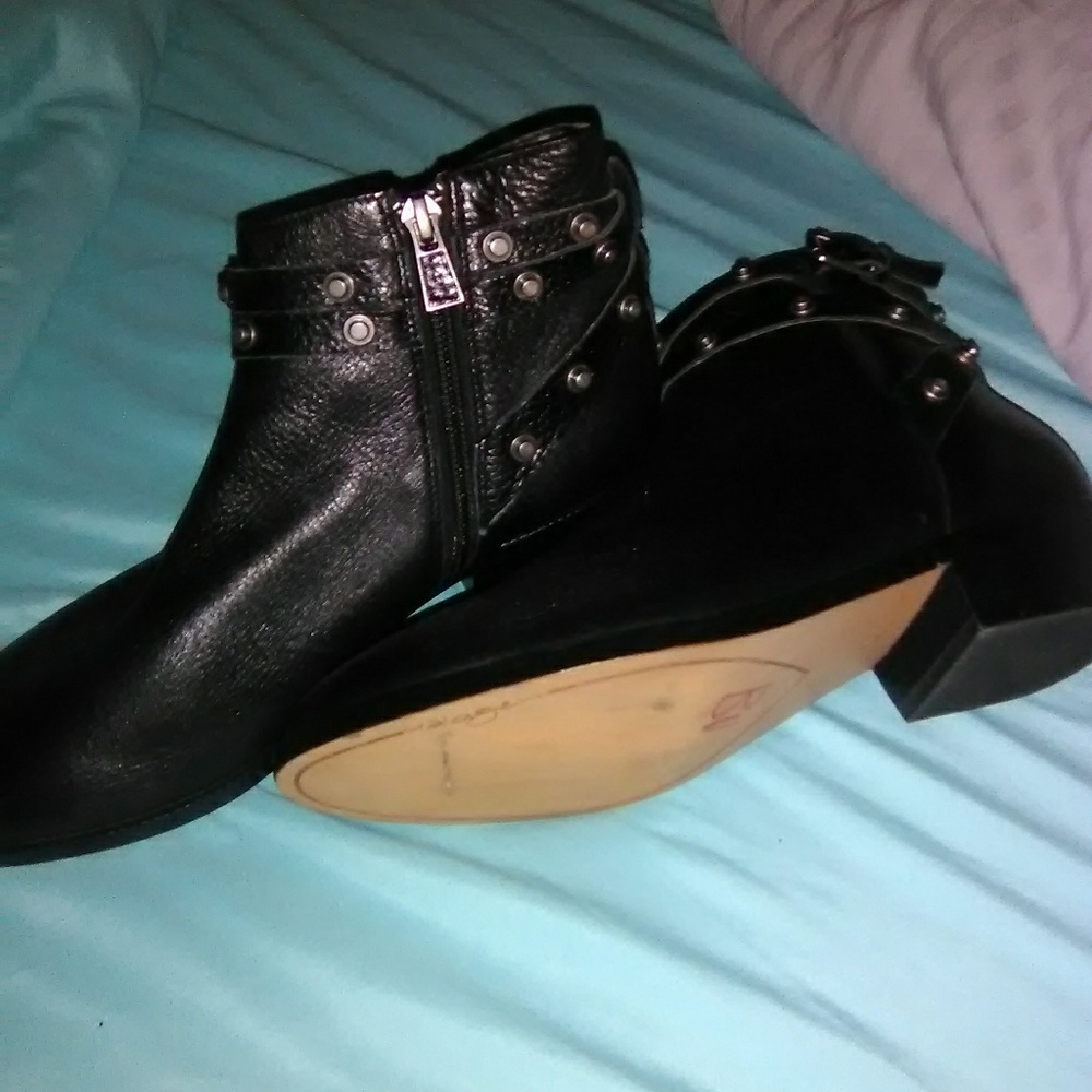 Booties - Picture 2 of 6